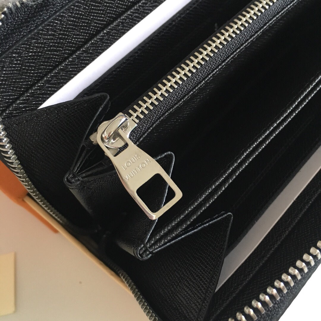 Louis Vuitton Black and Dark Grey Checkerboard Pattern Zippered Clutch Wallet