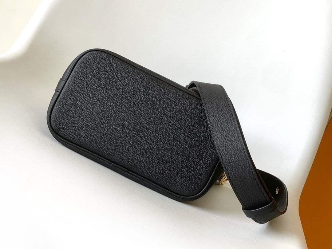 Louis Vuitton Black Leather Crossbody Bucket Bag with Gold Chain Strap
