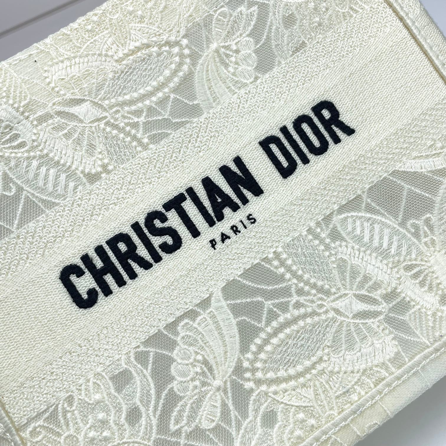 Dior Elegant White Floral Embroidered Canvas Tote Bag with Top Handles