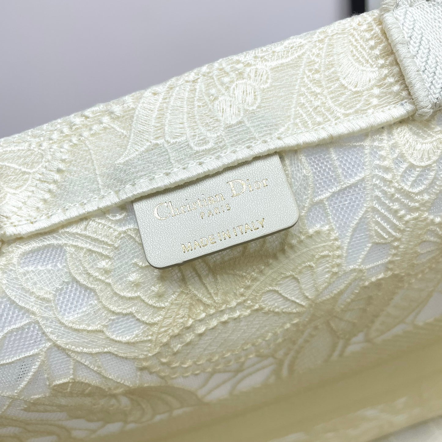 Dior Elegant White Floral Embroidered Canvas Top Handle Tote Bag