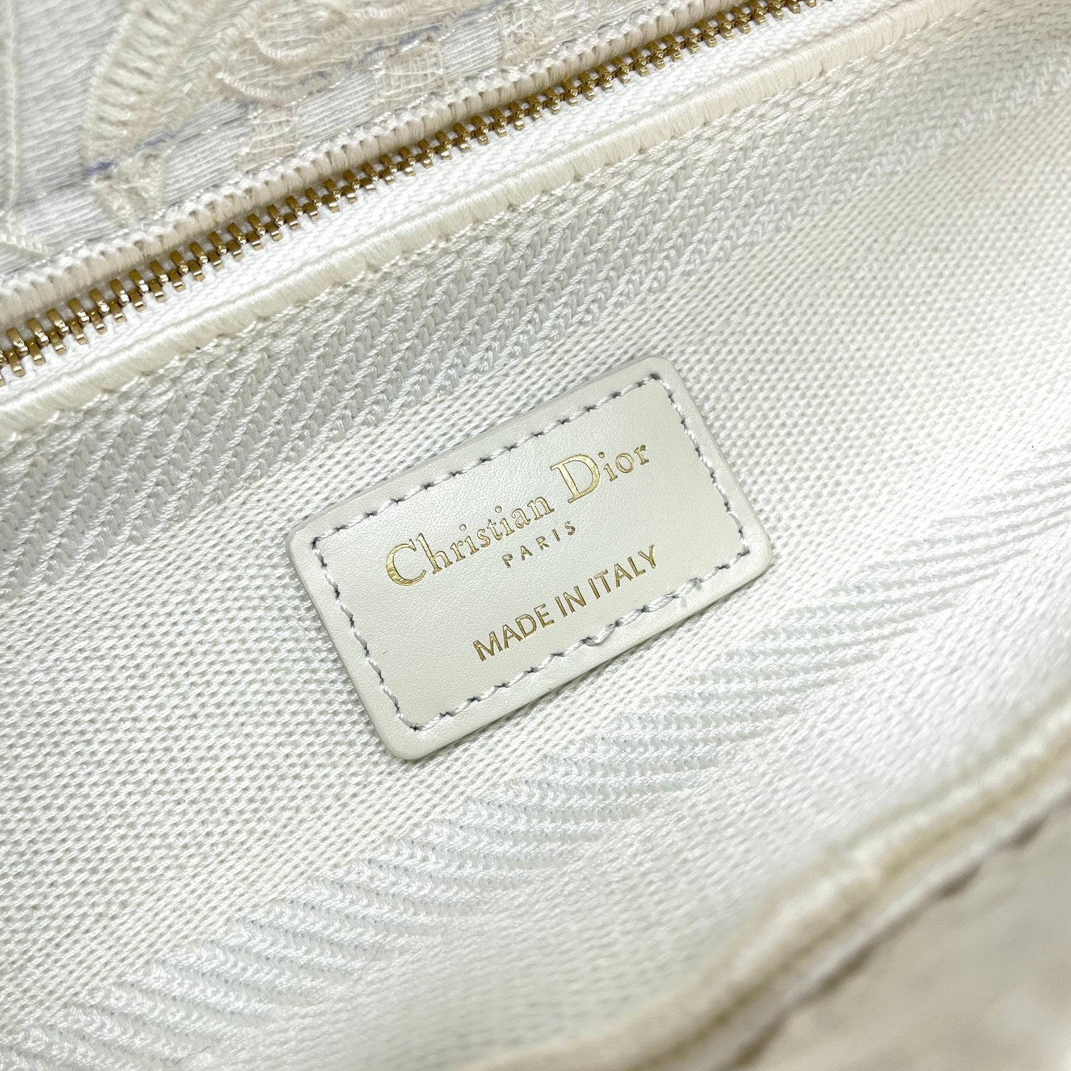 Dior Elegant White Floral Embroidered Canvas Handbag with Top Handle