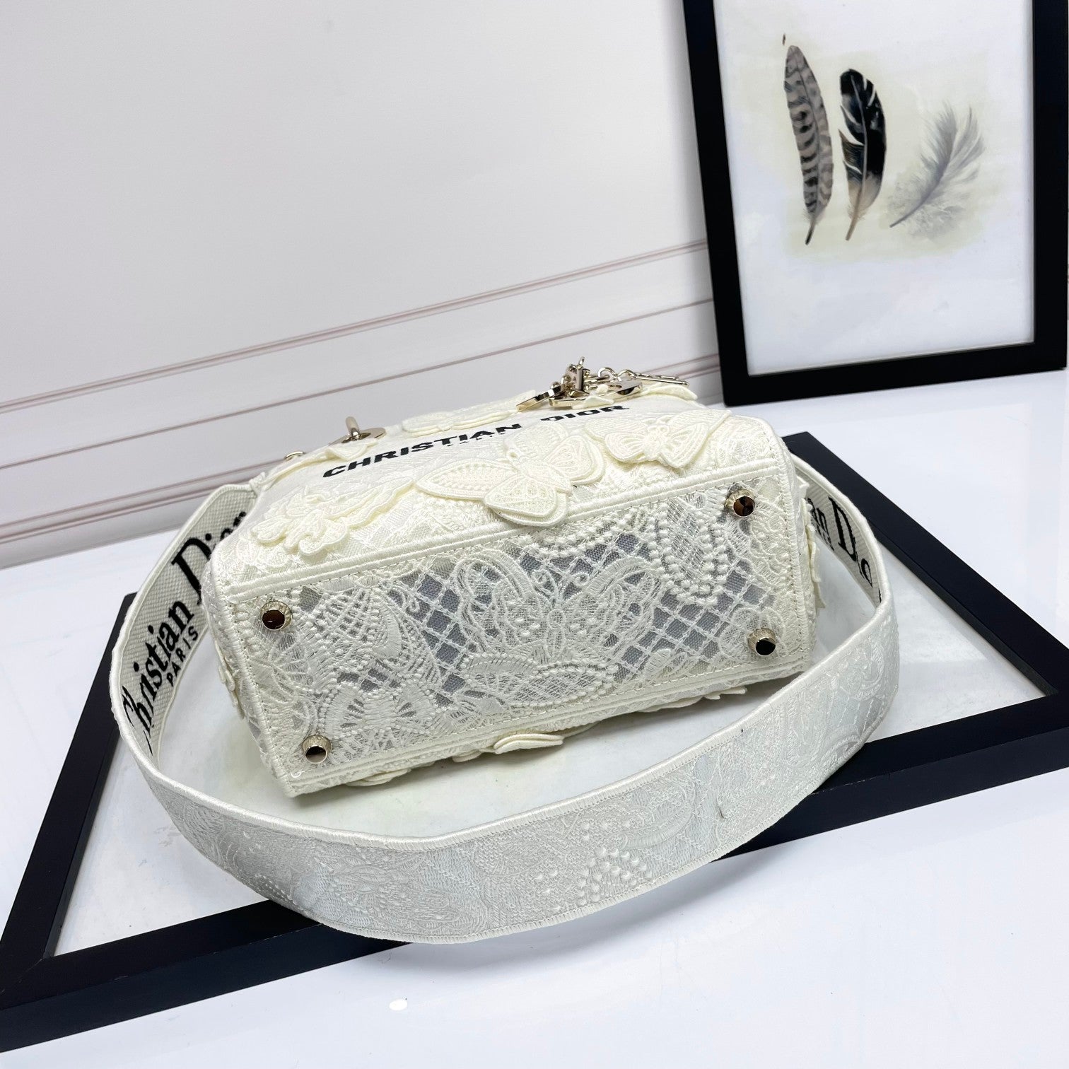 Christian Dior White Lady D-Lite Handbag with Butterfly Embroidery and Shoulder Strap