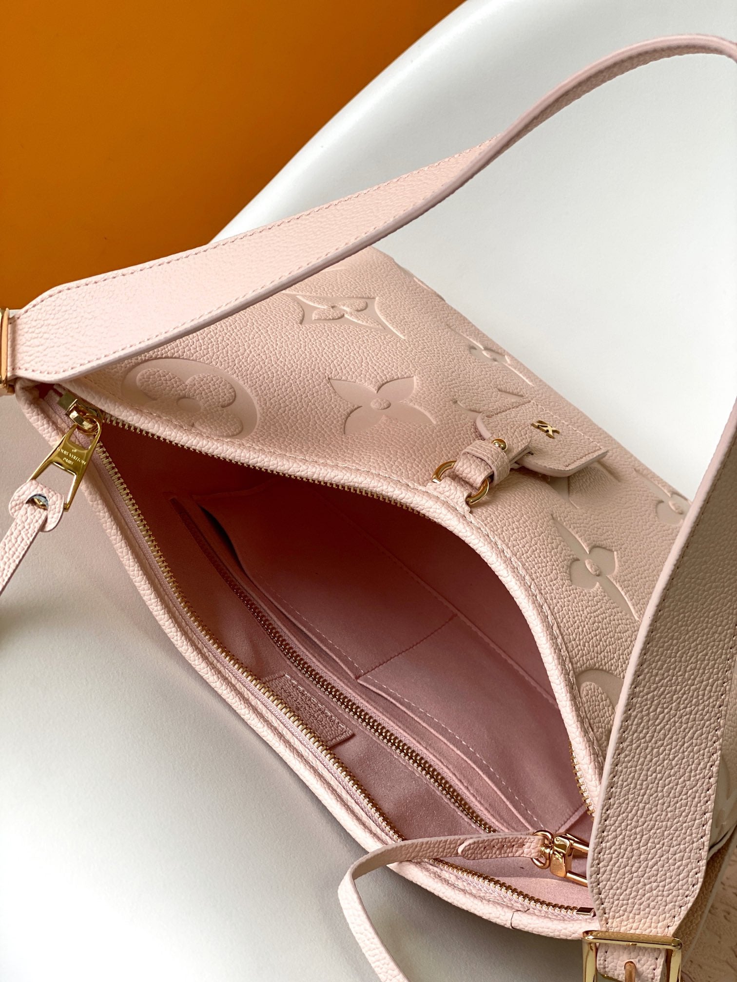 Louis Vuitton Minimalist Light Pink Leather Hobo Shoulder Bag for Women