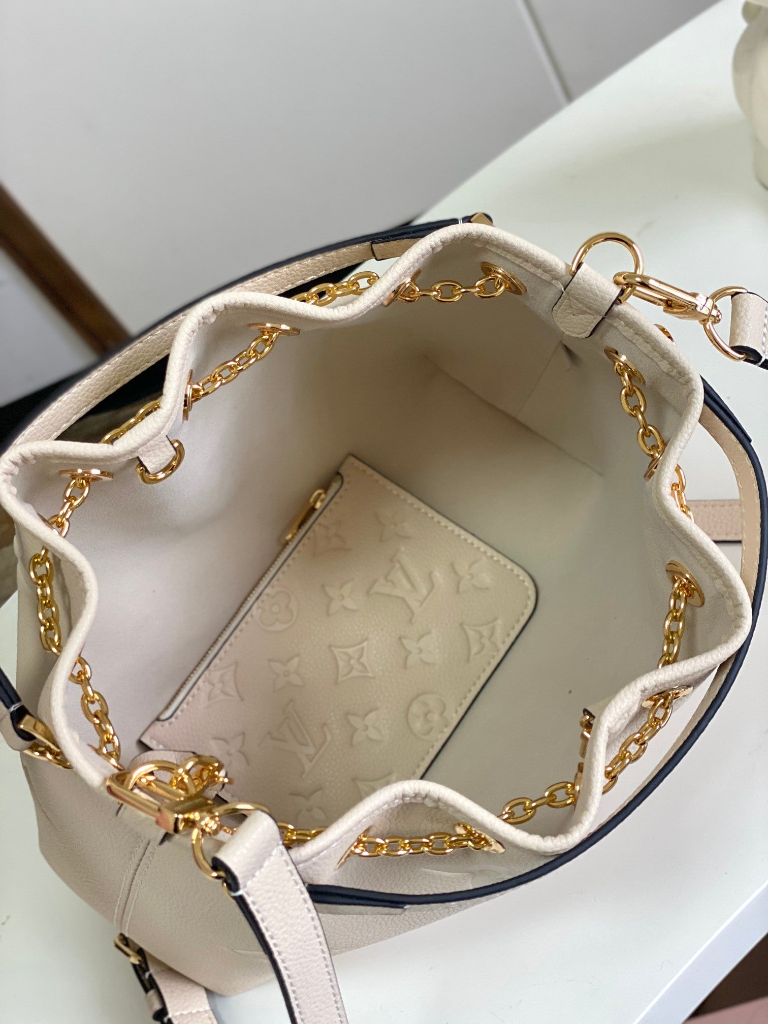 Louis Vuitton Cream Embossed Leather Hobo Shoulder Bag with Gold Hardware