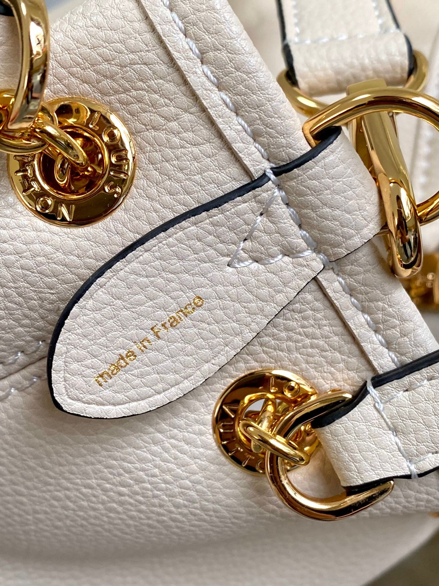 Louis Vuitton Cream Embossed Leather Hobo Shoulder Bag with Gold Hardware