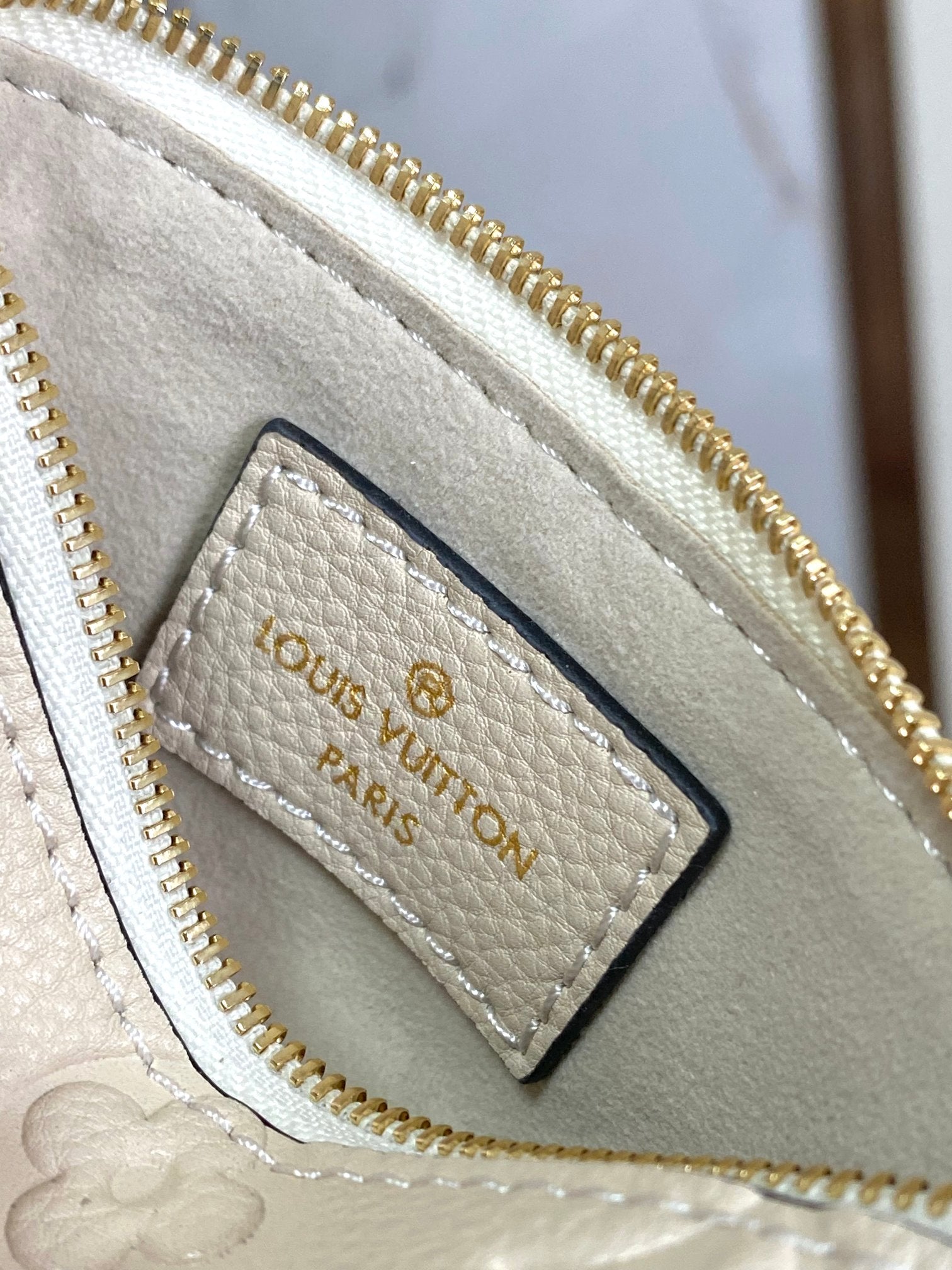 Louis Vuitton Cream Embossed Leather Hobo Shoulder Bag with Gold Hardware