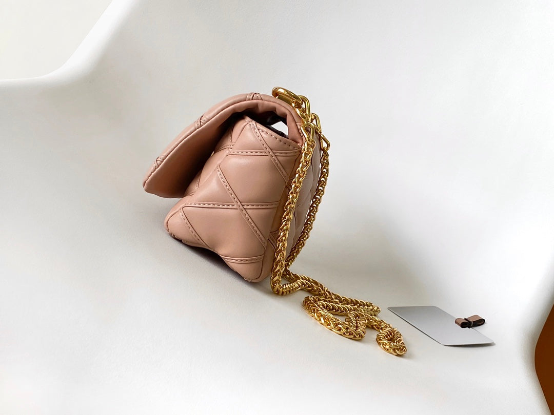 Louis Vuitton Elegant Blush Pink Quilted Leather Shoulder Bag with Gold Chain