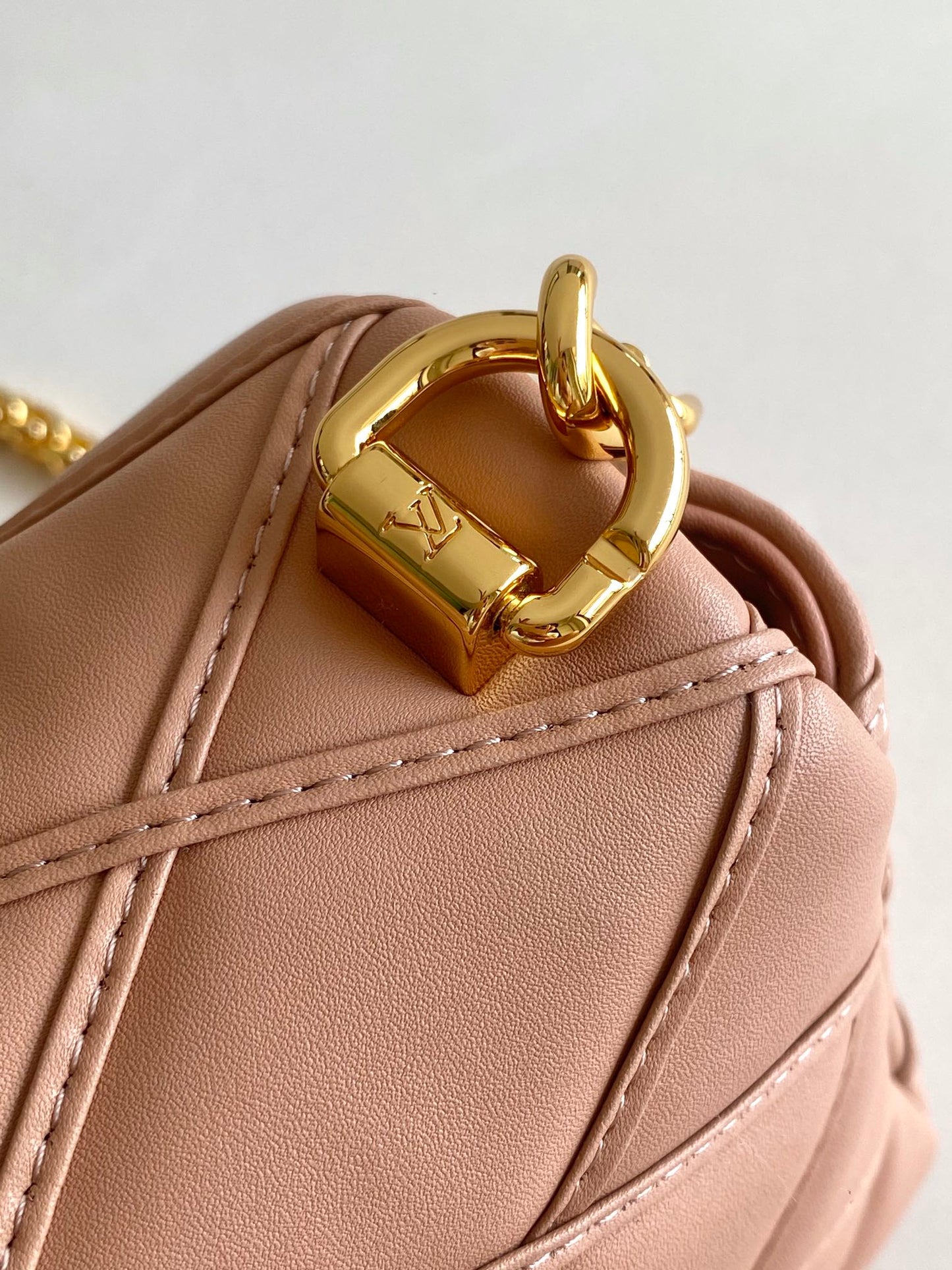 Louis Vuitton Elegant Blush Pink Quilted Leather Shoulder Bag with Gold Chain