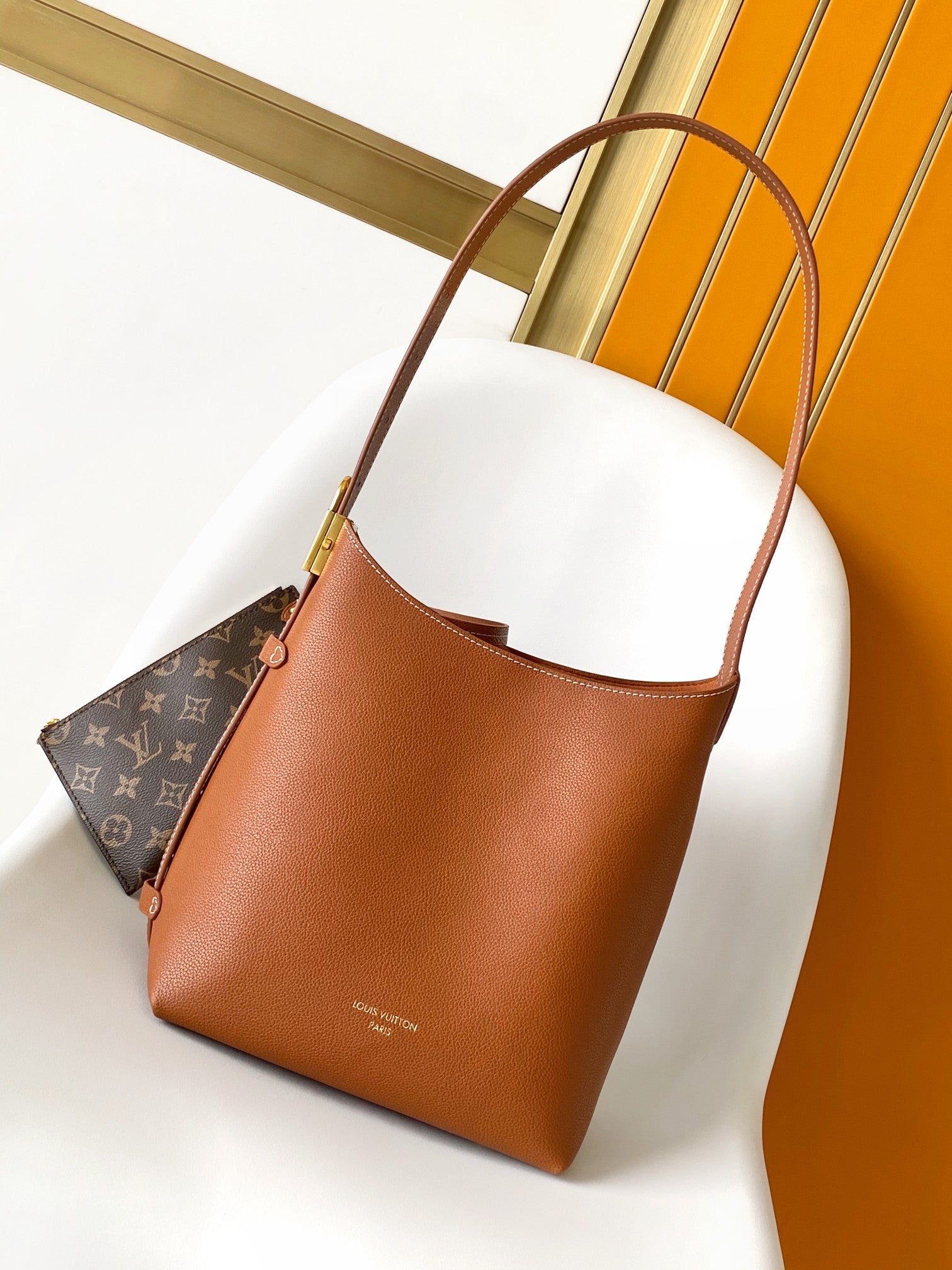 Louis Vuitton Elegant Brown Grained Leather Slouchy Hobo Shoulder Bag