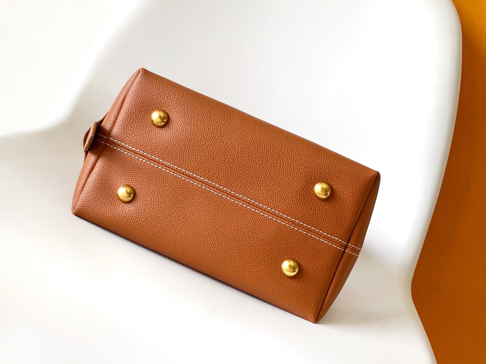 Louis Vuitton Elegant Brown Grained Leather Slouchy Hobo Shoulder Bag