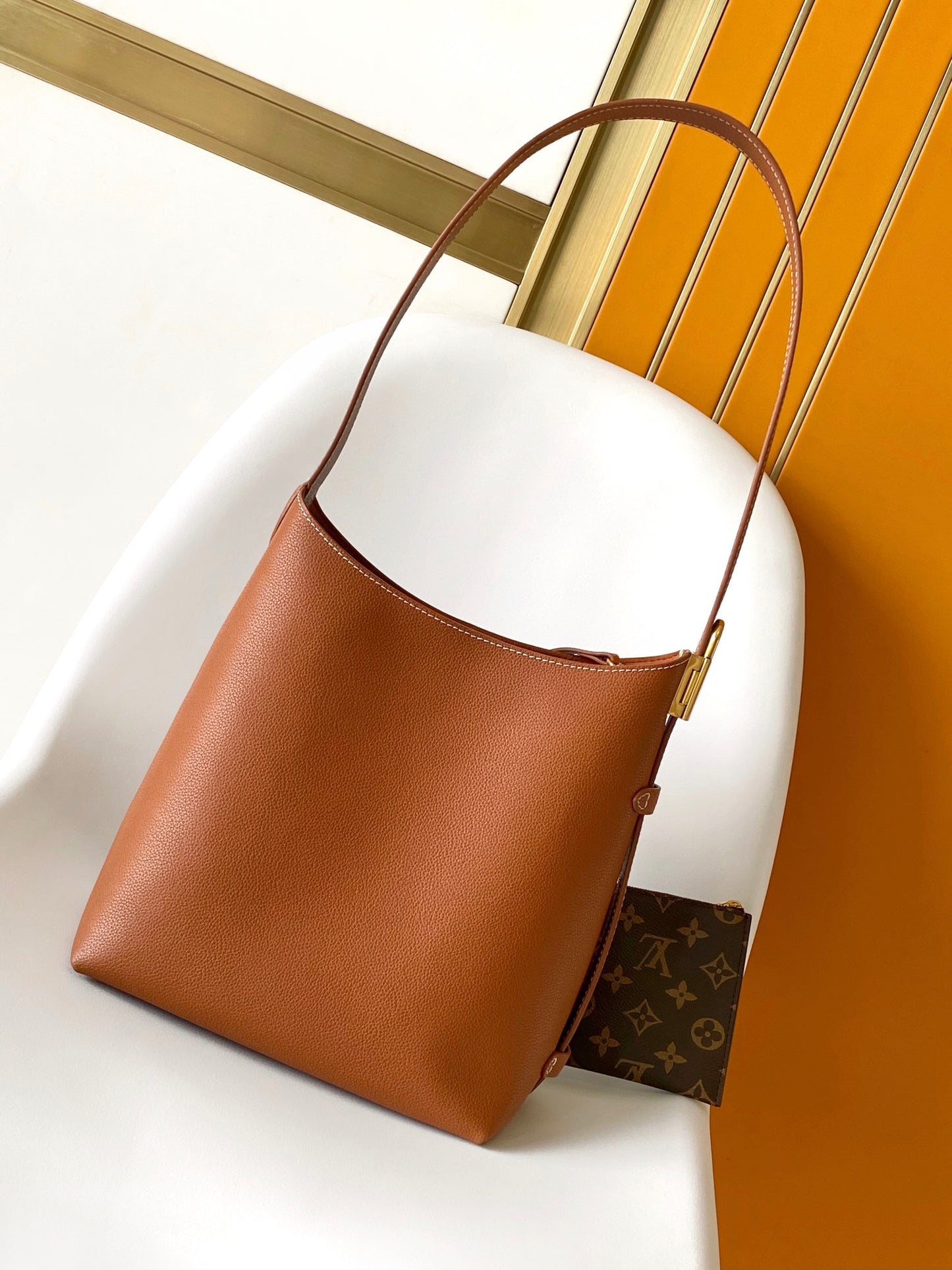 Louis Vuitton Elegant Brown Grained Leather Slouchy Hobo Shoulder Bag