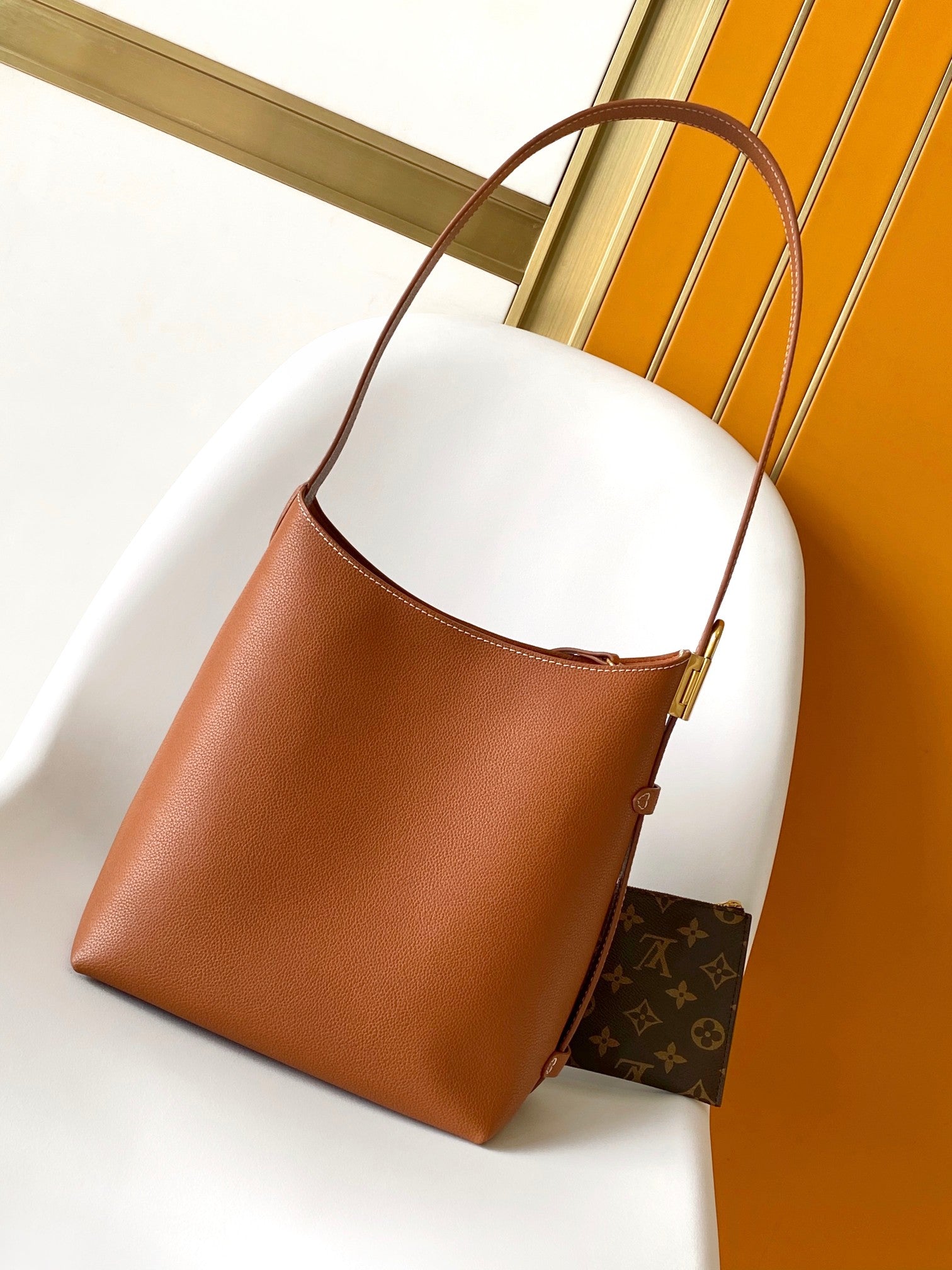 Louis Vuitton Elegant Brown Grained Leather Slouchy Hobo Shoulder Bag