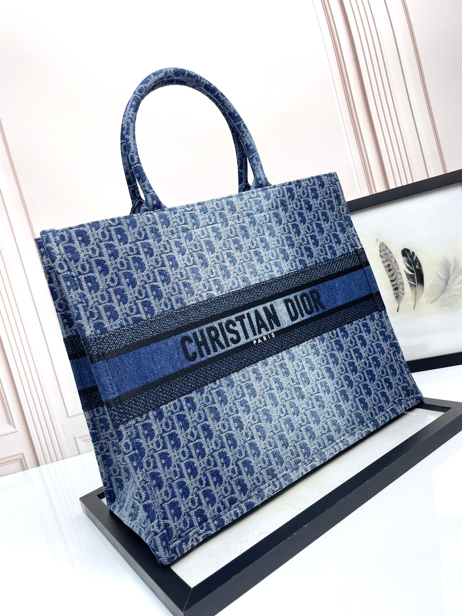 Christian Dior Blue Oblique Denim Book Tote Bag - Large Canvas Handbag