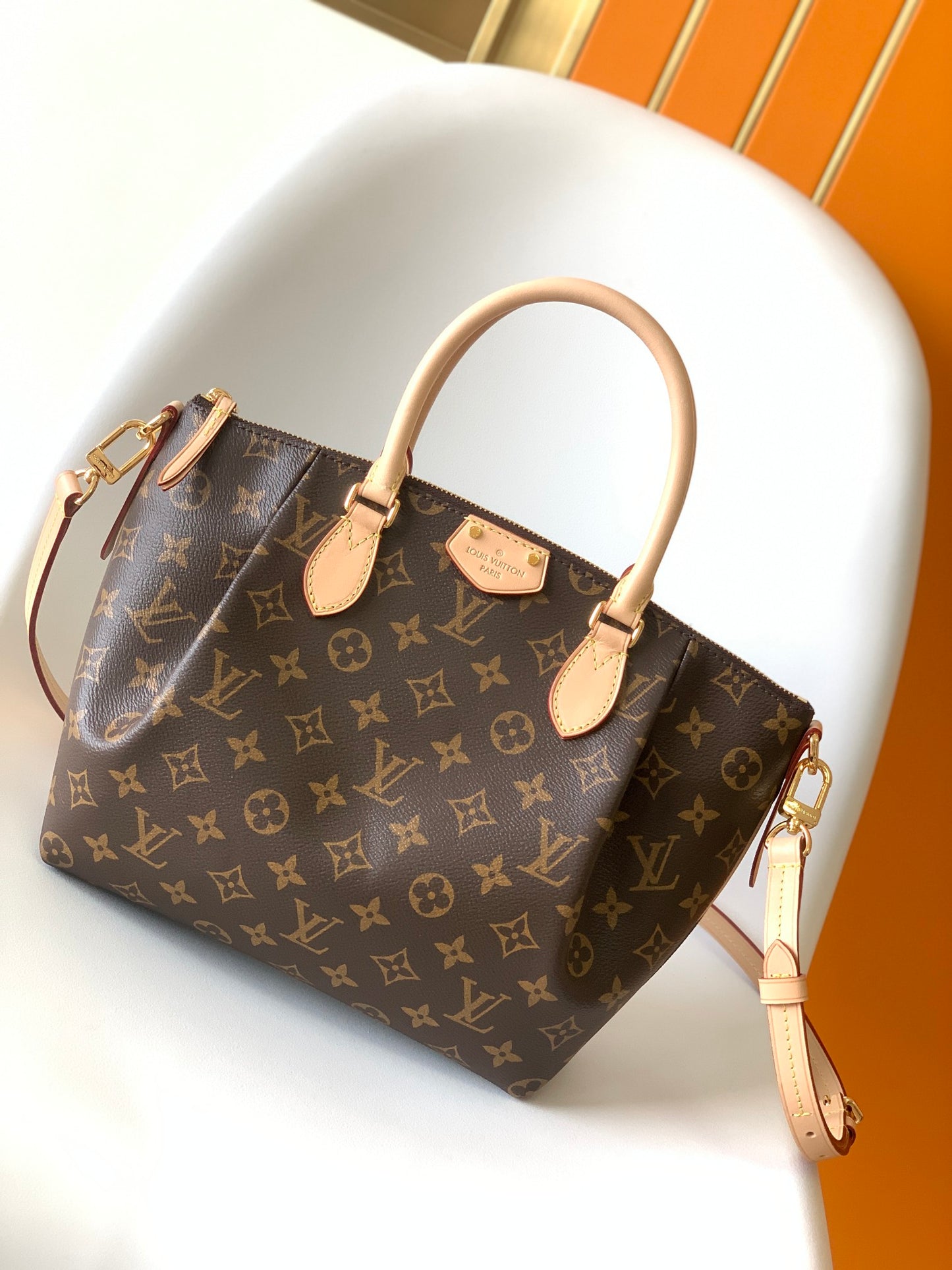 Louis Vuitton Brown Monogram Pattern Canvas Handbag with Leather Strap