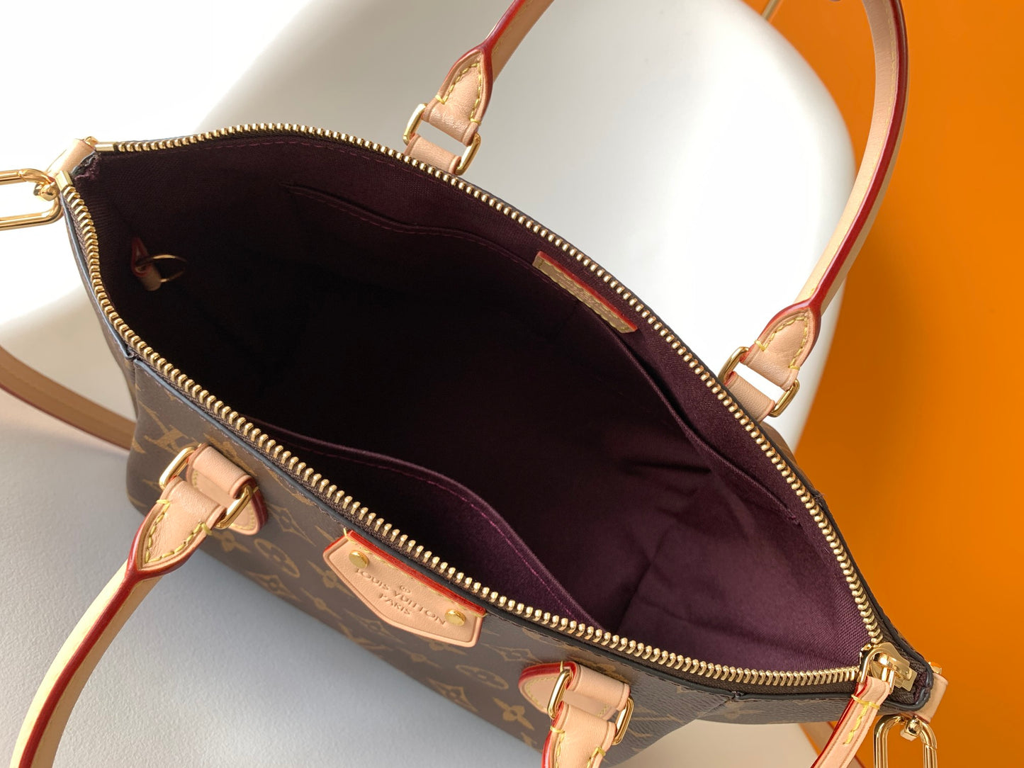 Louis Vuitton Brown Monogram Pattern Canvas Handbag with Leather Strap
