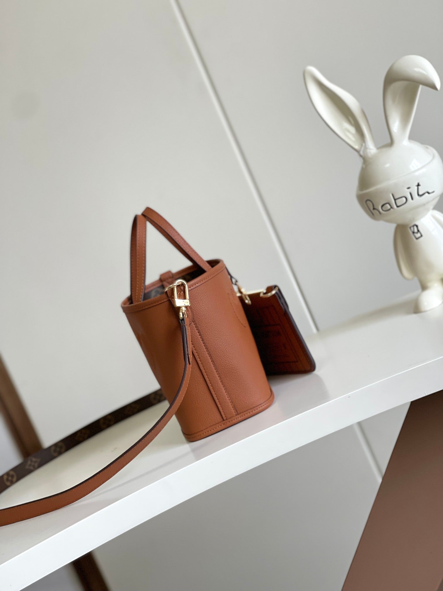Louis Vuitton Brown Leather Heart Embossed Crossbody Bag with Matching Card Holder