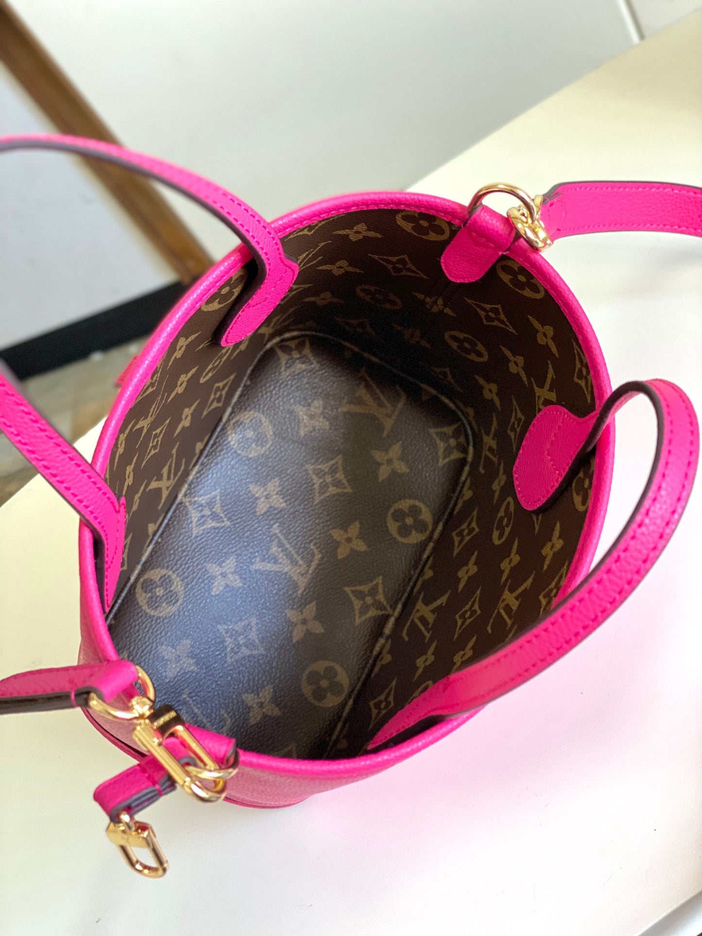 Louis Vuitton Fuchsia Pink Leather Tote Handbag with Embossed Detail and Gold Hardware