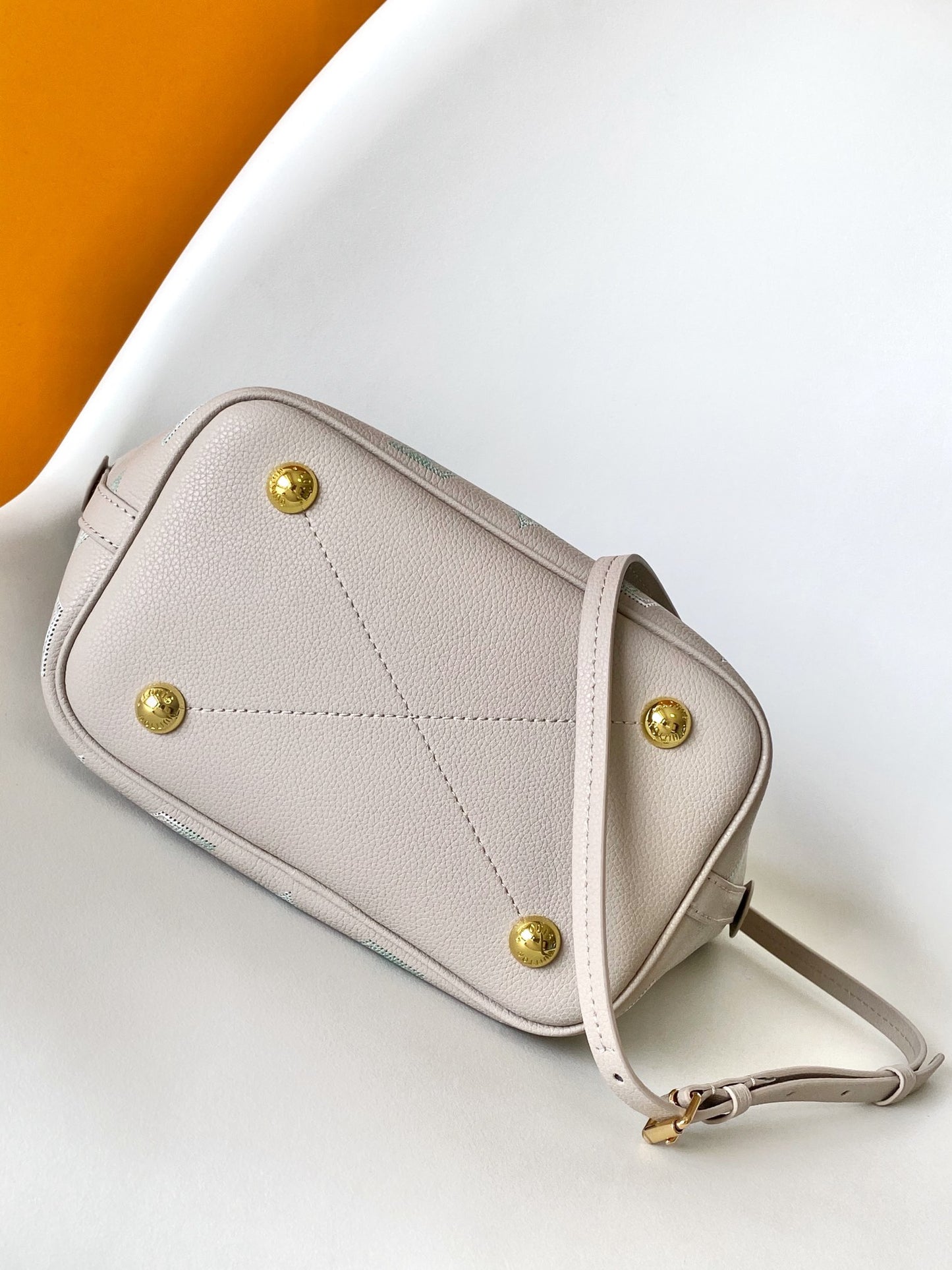 Louis Vuitton Elegant Light Pink Monogram Leather Tote Bag with Charm
