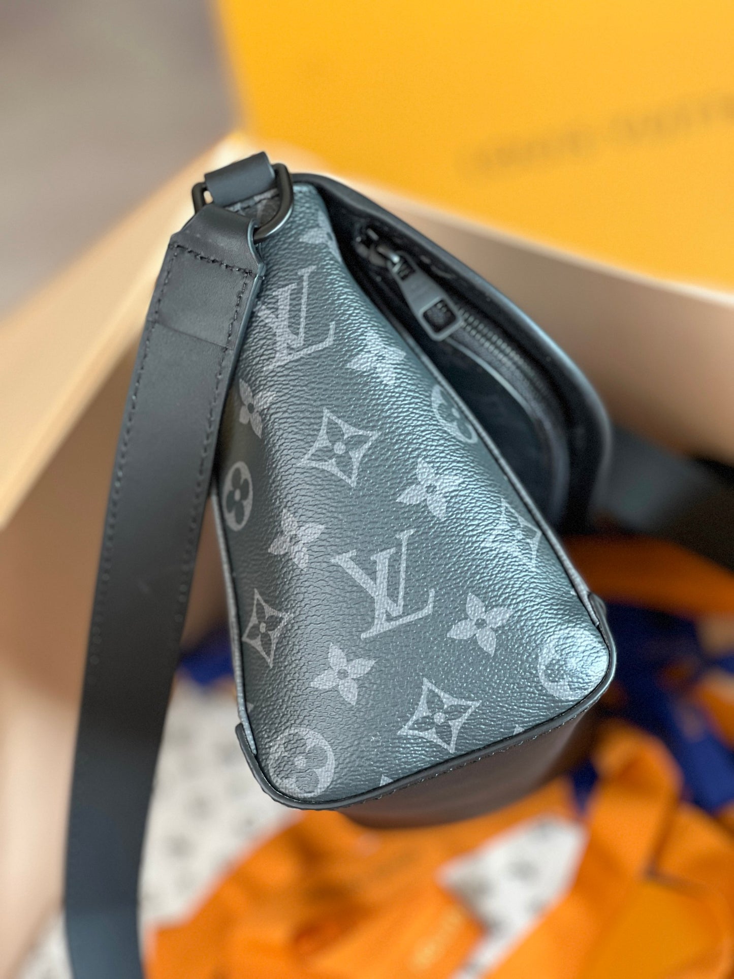 Louis Vuitton Black Monogram Pattern Canvas Crossbody Messenger Bag