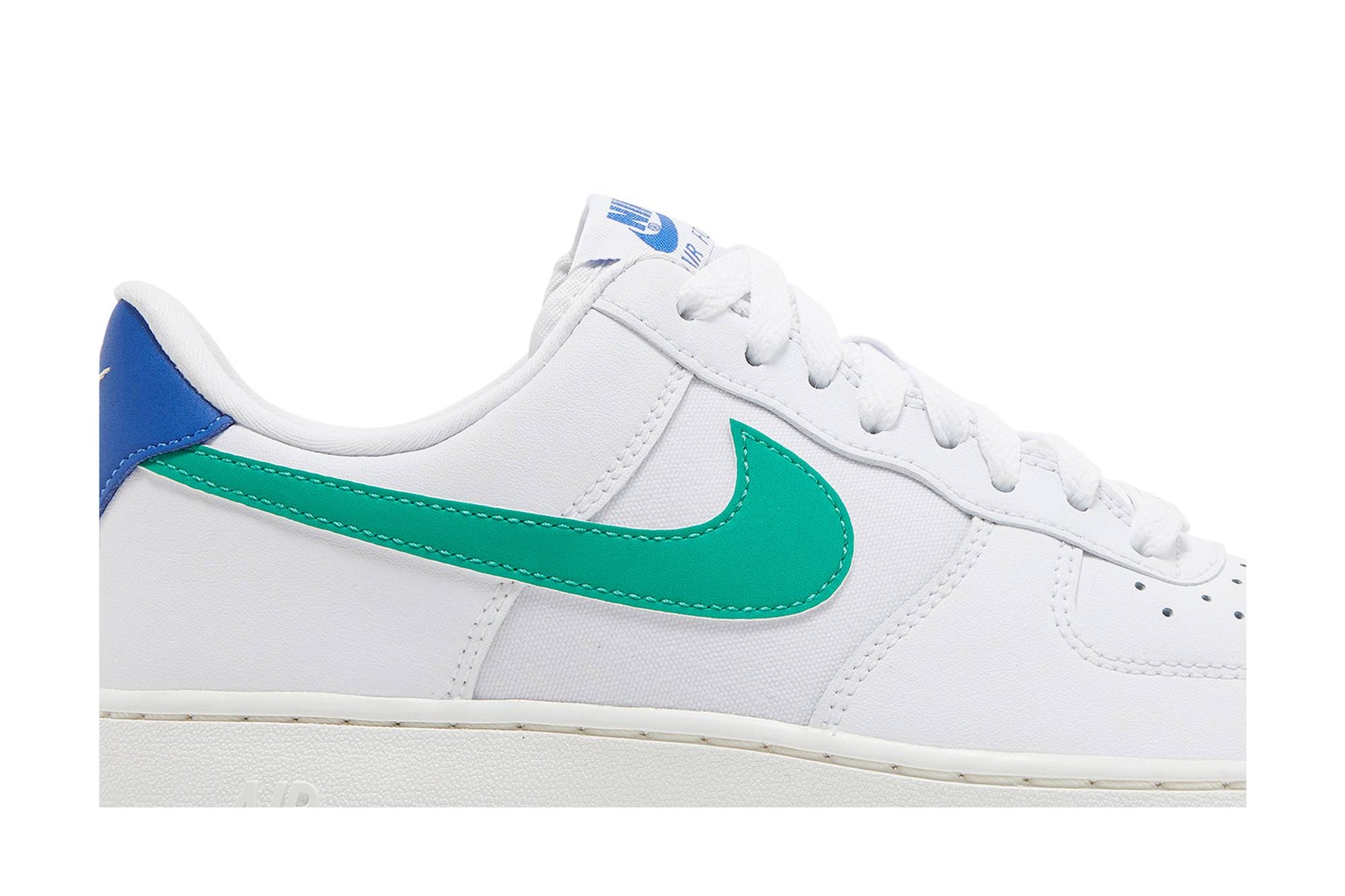 ( Women ) Nike Air Force 1 ’07 ‘White Stadium Green’ DD8959-110