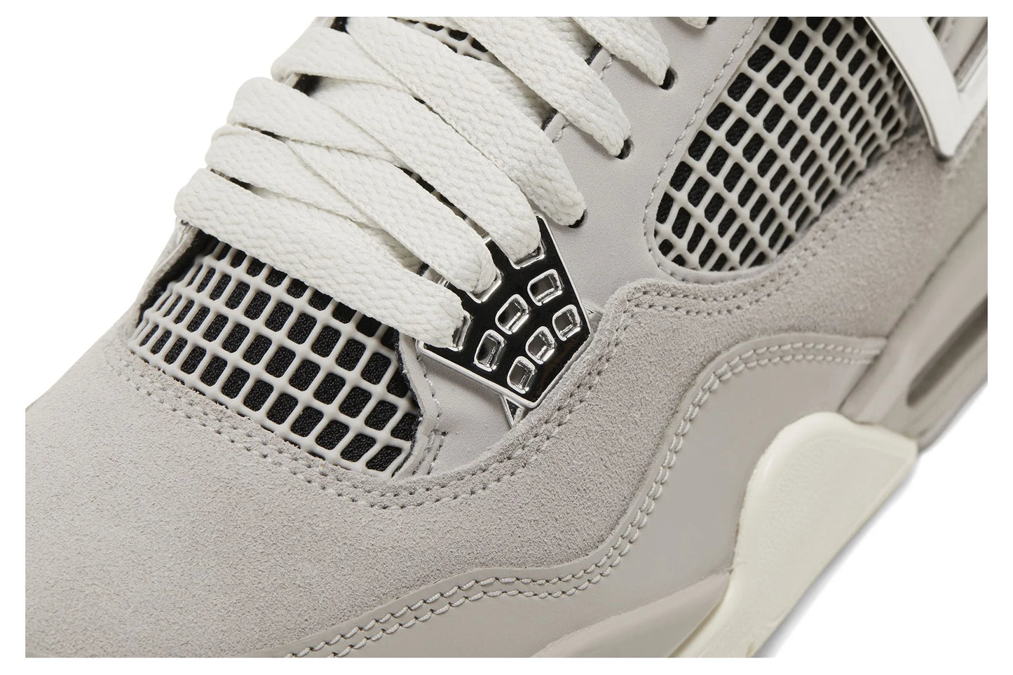 Air Jordan 4 Retro ‘Frozen Moments’ AQ9129-001