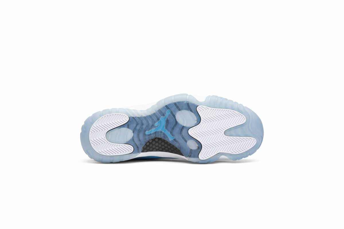 Air Jordan 11 Retro Pantone 689479-405