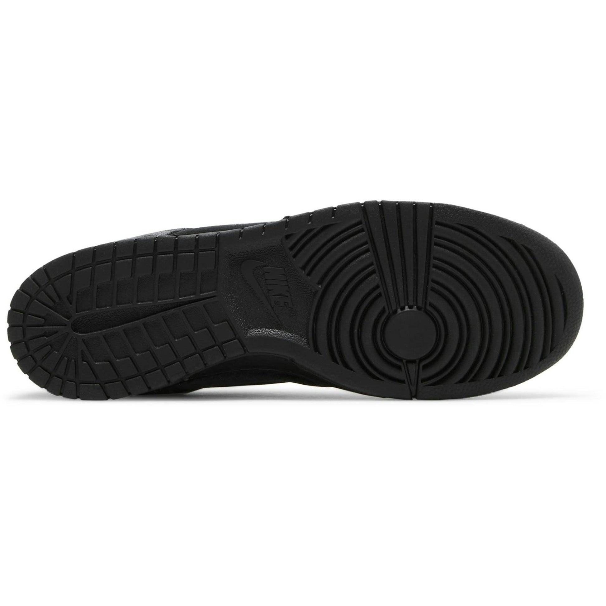 Dover Street Market X Nike Dunk Low ‘Triple Black’ DH2686-002