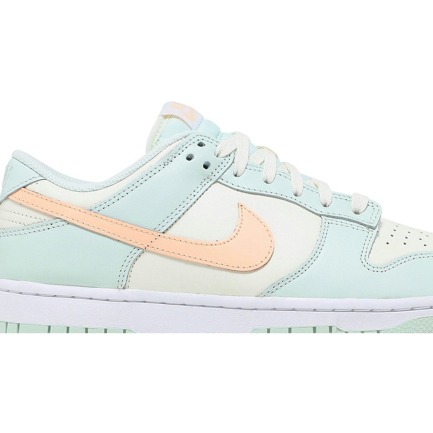 ( Women ) Nike Dunk Low ‘Barely Green’ DD1503-104