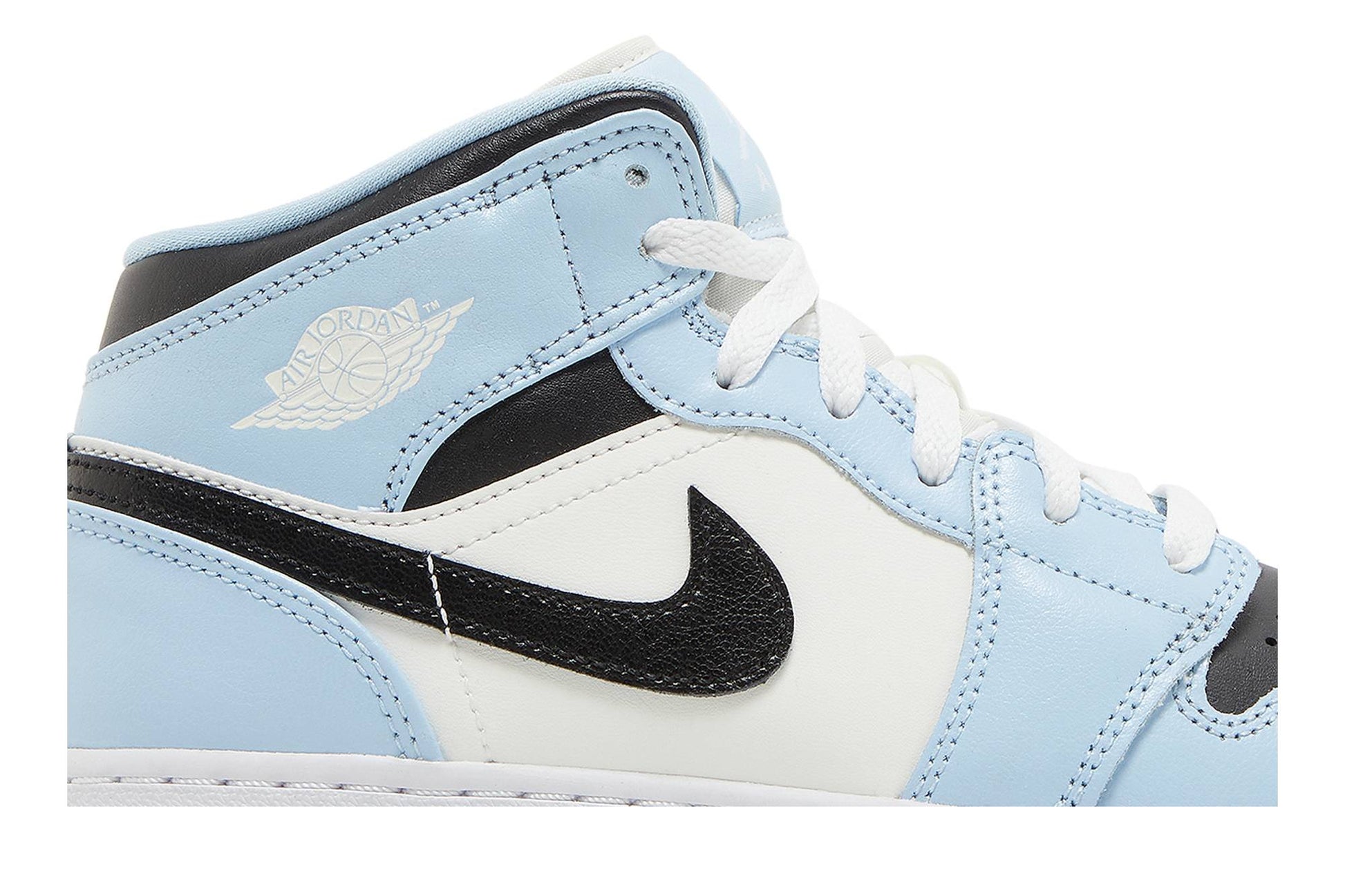 ( Grade School ) Air Jordan 1 Mid ‘Ice Blue’ 555112-401