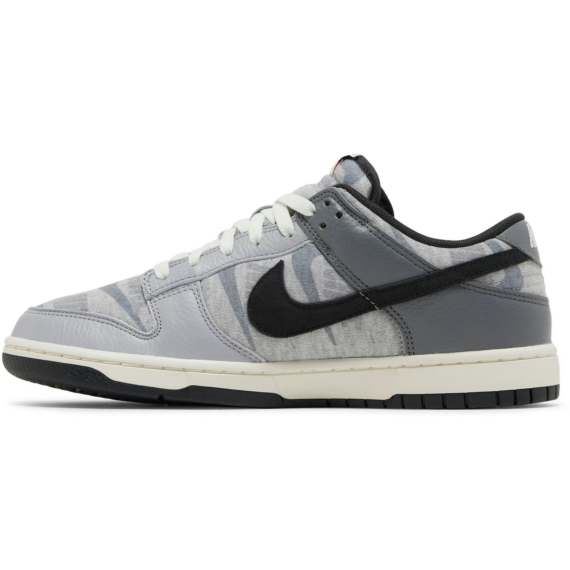 Nike Dunk Low ‘Copy Paste’ DQ5015-063