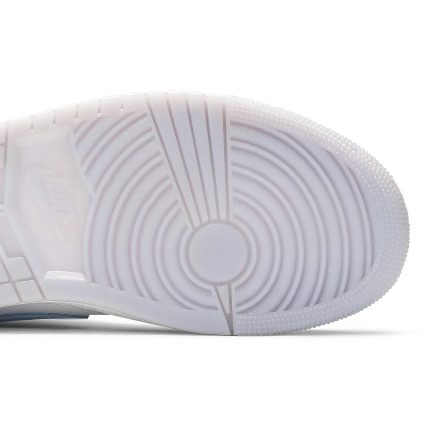 ( Women ) Air Jordan 1 Mid ‘Frosty’ BQ6472-105