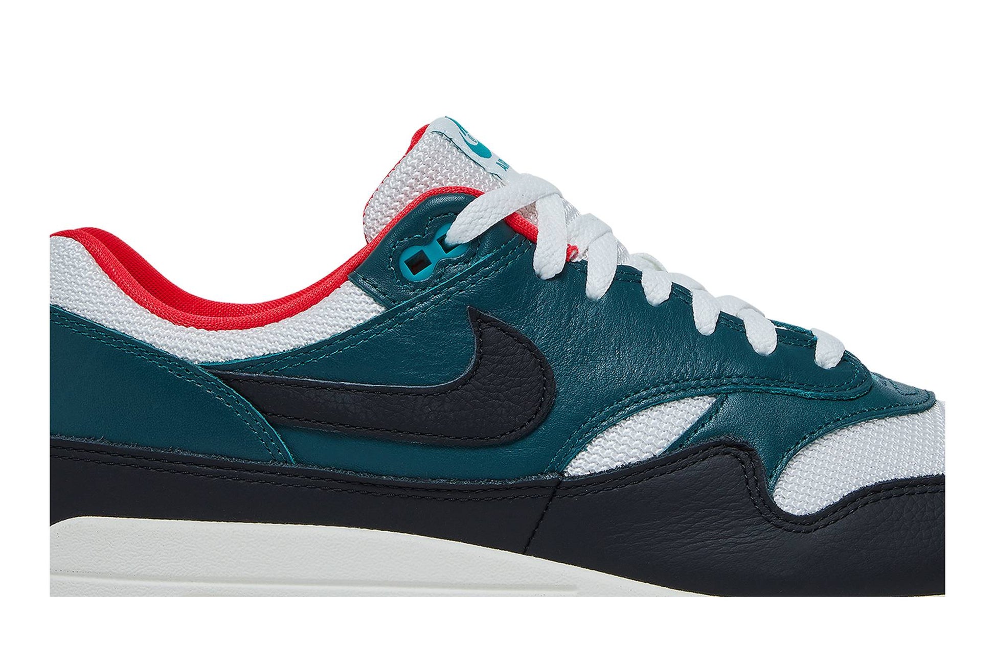 LeBron X Nike Air Max 1 ‘Liverpool’ FB8914-100
