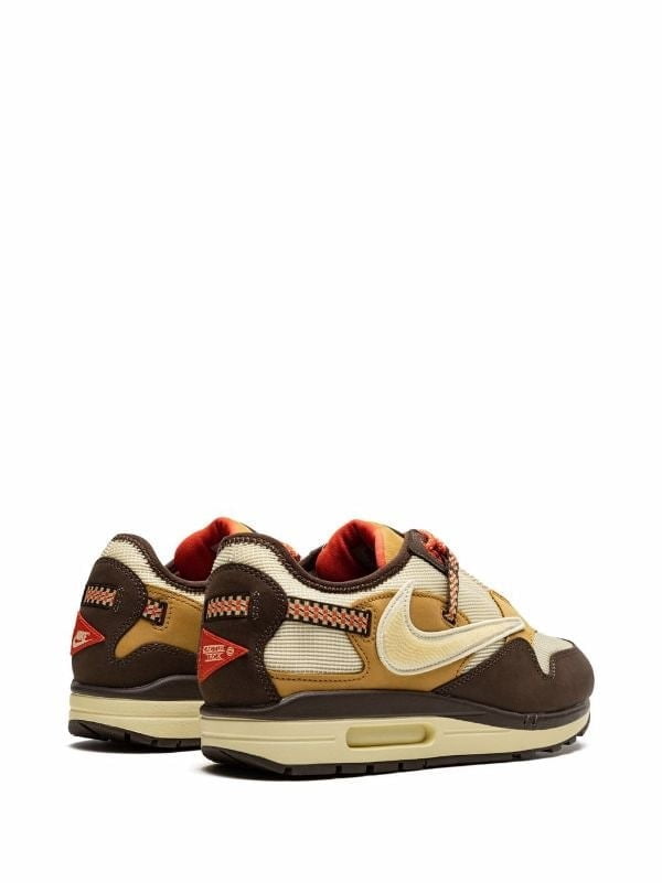 Air Jordan Max 1 Low