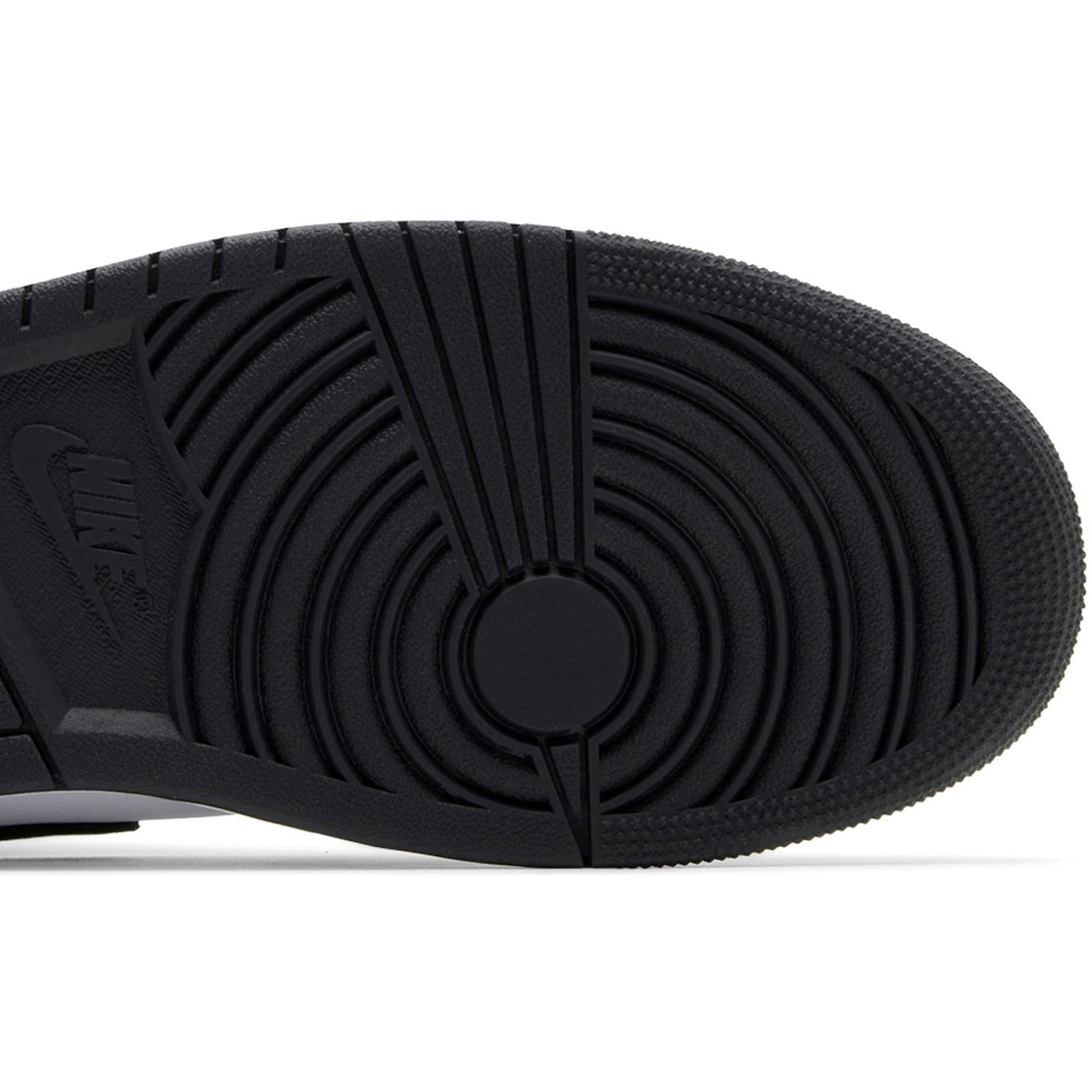 Air Jordan 1 Mid SE ‘Panda Elephant’ FB9911-001