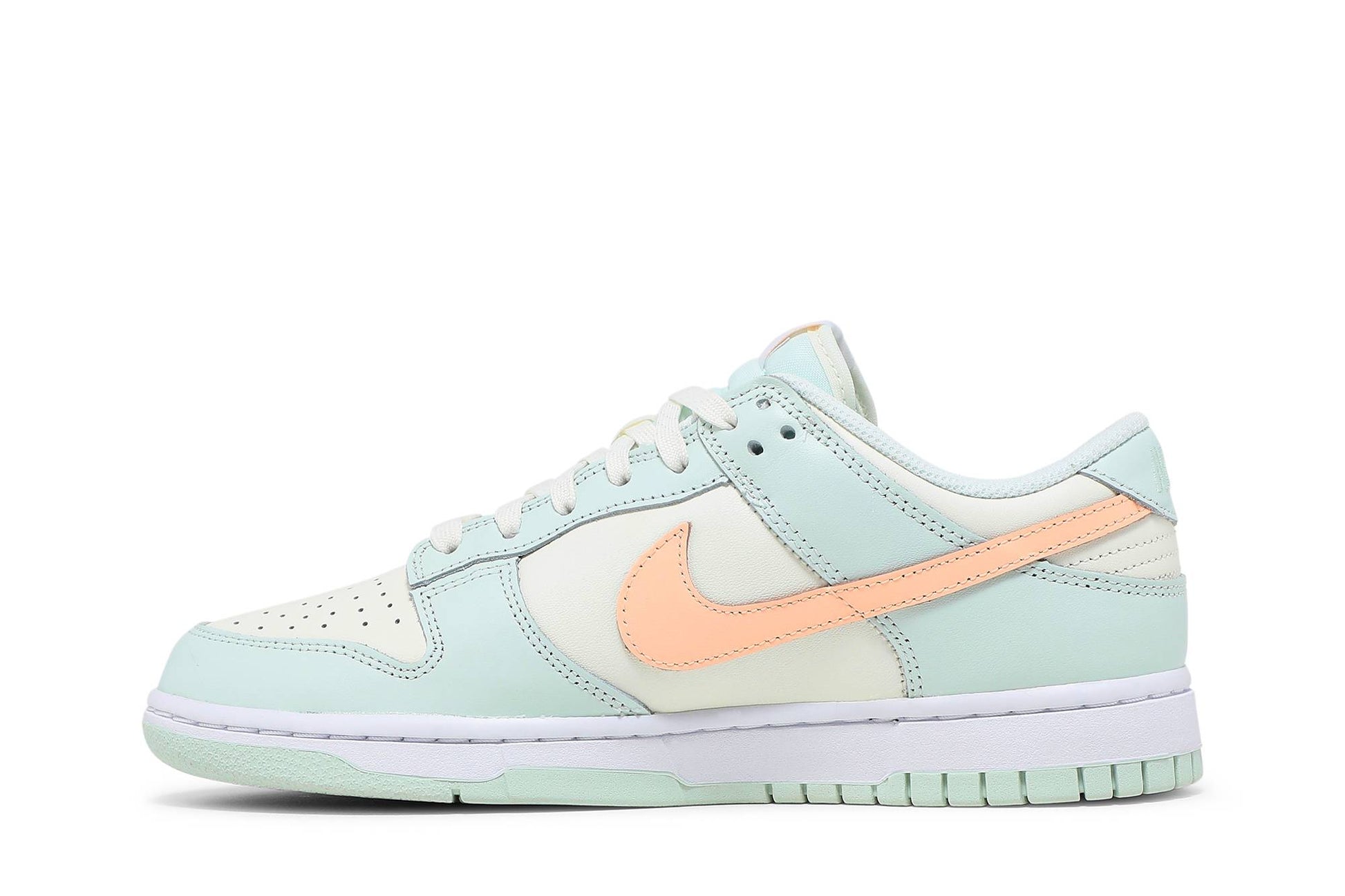 ( Women ) Nike Dunk Low ‘Barely Green’ DD1503-104