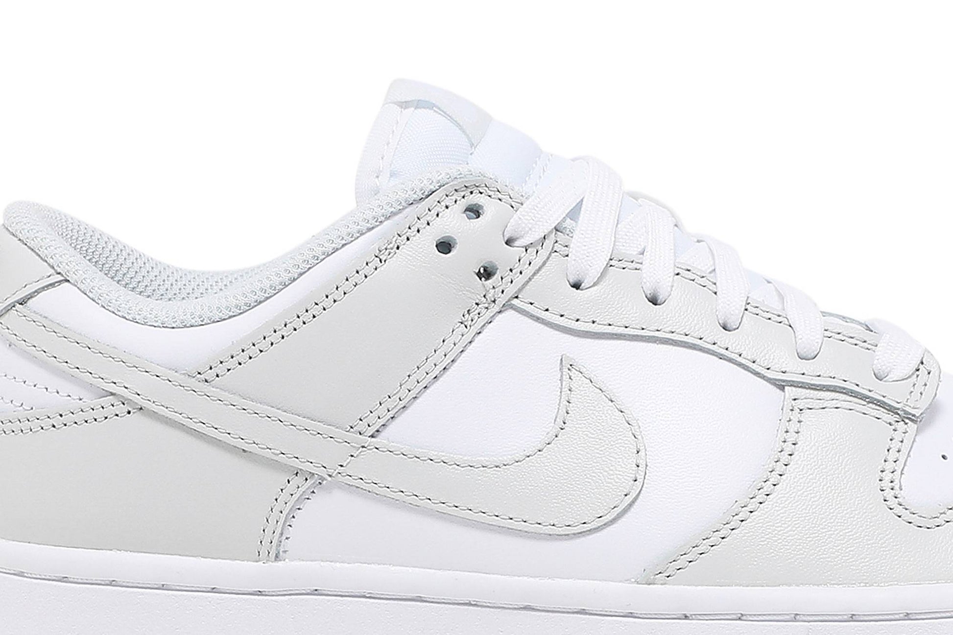 ( Women ) Nike Dunk Low ‘Photon Dust’ DD1503-103
