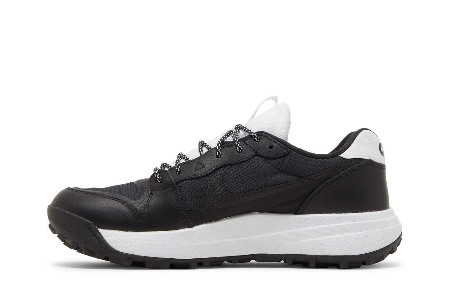 Nike ACG Lowcate ‘Black White’ DX2256-001