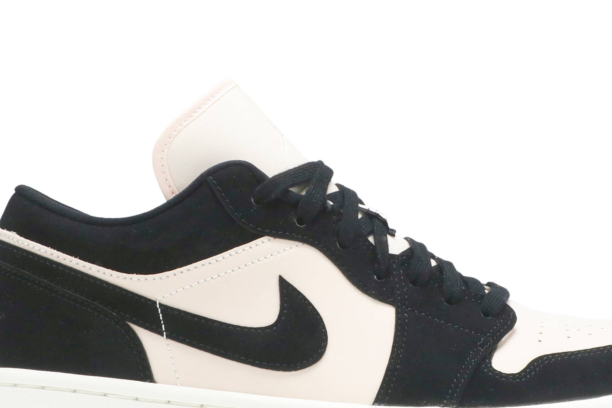 ( Women ) Air Jordan 1 Low ‘Black Guava Ice’ DC0774-003