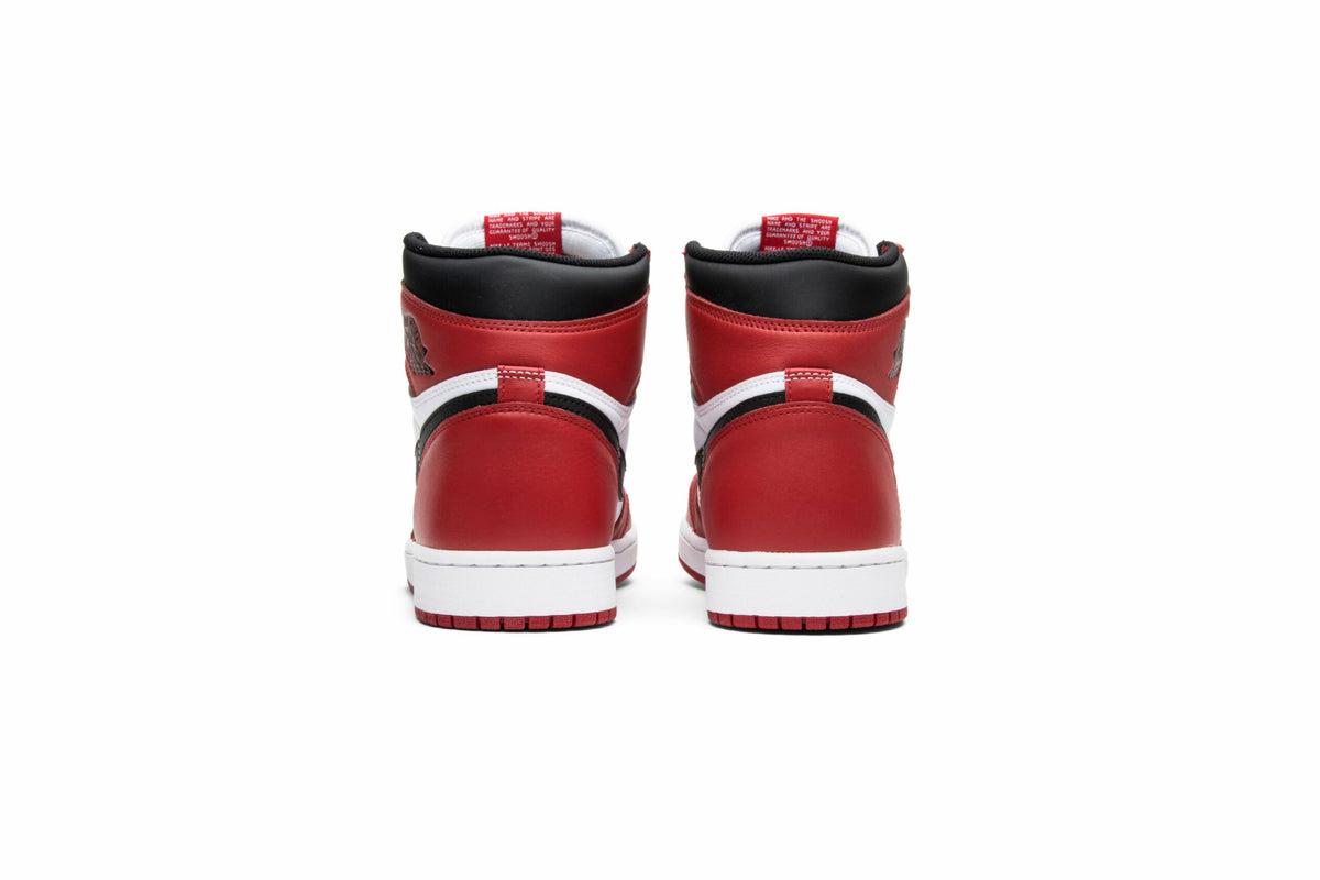 Air Jordan 1 Retro High OG Chicago 2015 555088-101