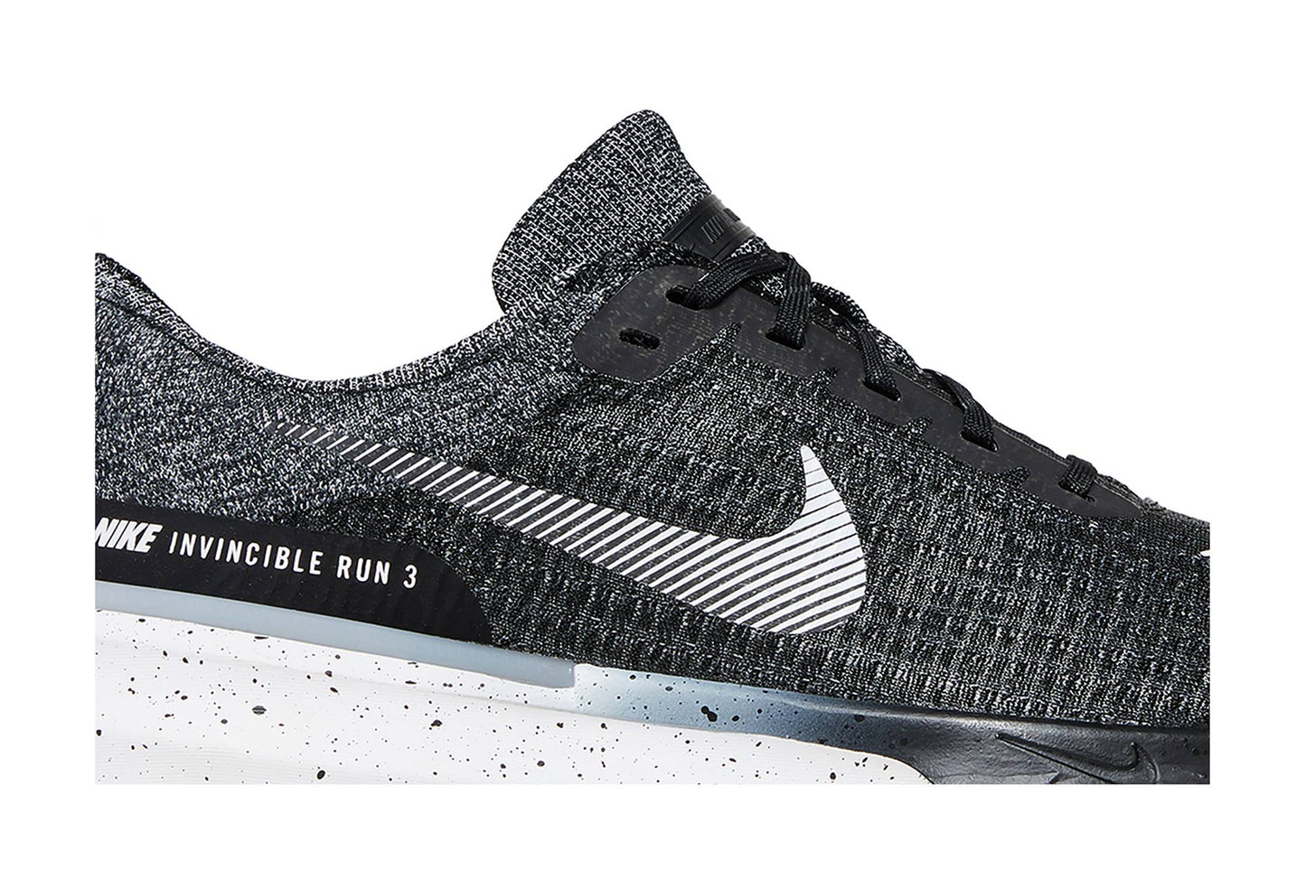 Nike ZoomX Invincible Run Flyknit 3 ‘Oreo’ DR2615-002