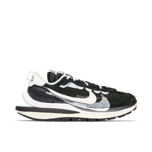 Sacai X Nike Vaporwaffle Black White