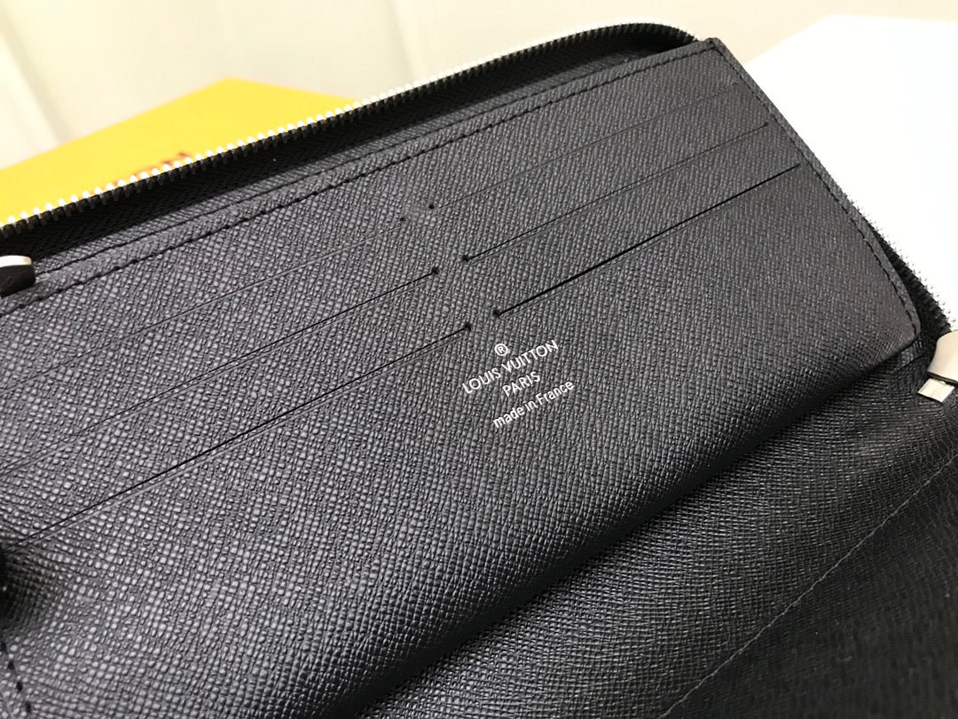Louis Vuitton Classic Grey Checkerboard Zip-Around Long Clutch Wallet