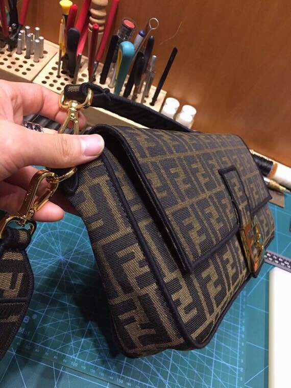 Fendi Zucca Print Baguette Shoulder Bag - Brown Monogram Canvas
