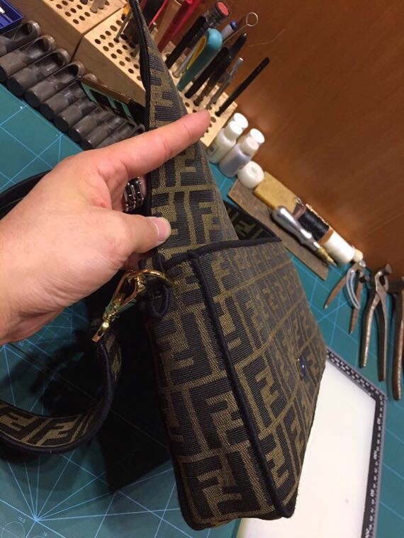 Fendi Vintage Zucca Monogram Canvas Baguette Shoulder Bag - Brown/Black