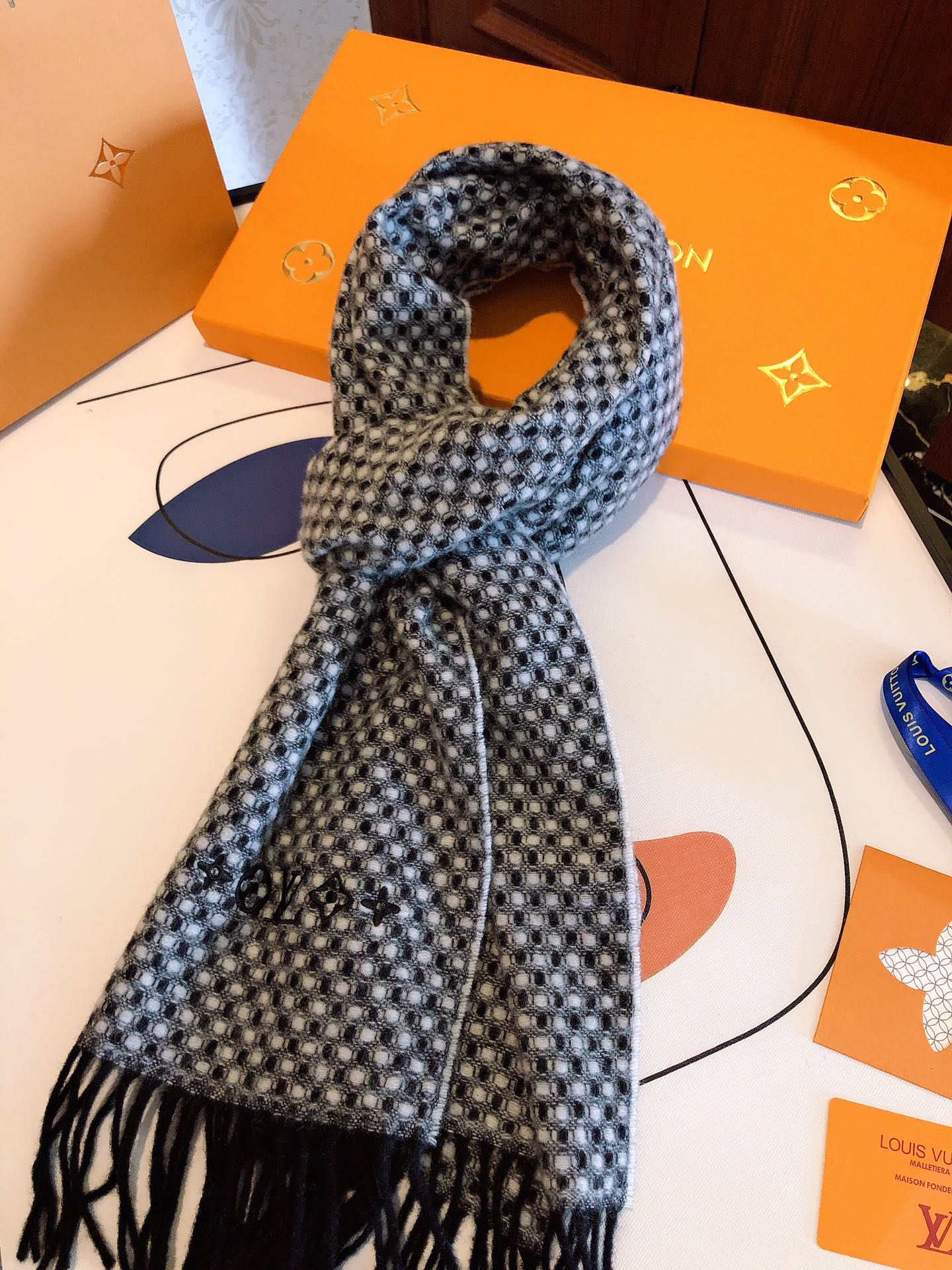 Louis Vuitton Damier Graphite Scarf - Grey and Black Checkered Luxury Men's Winter Scarf with Fringe
