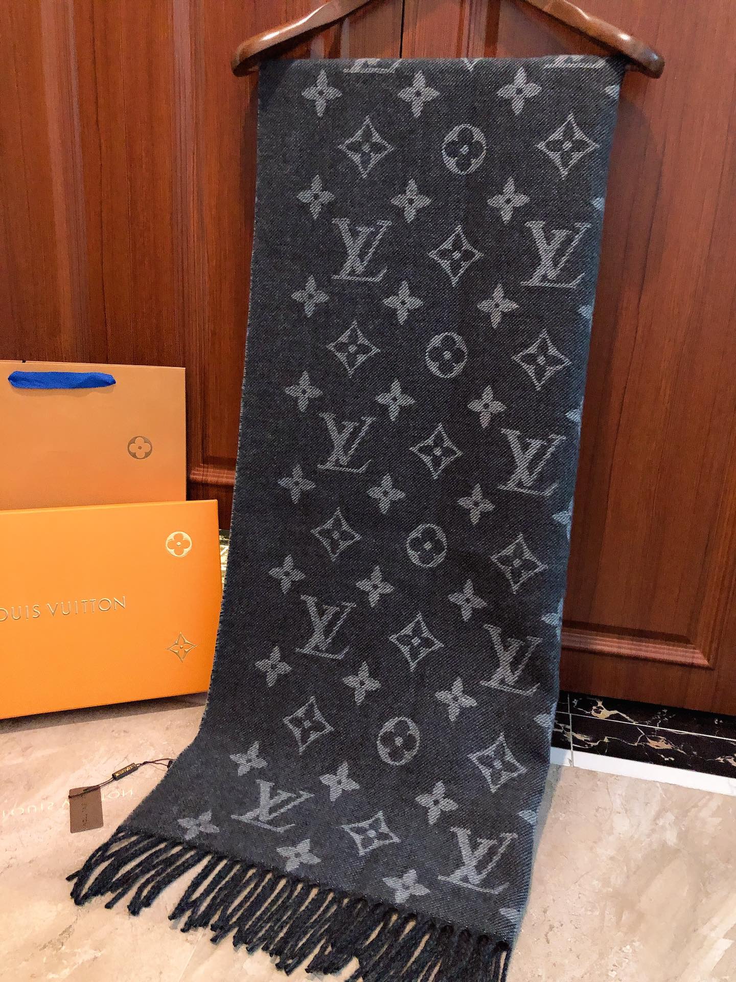 Louis Vuitton Monogram and Houndstooth Wool Scarf - Grey and Black Reversible Fringe Shawl