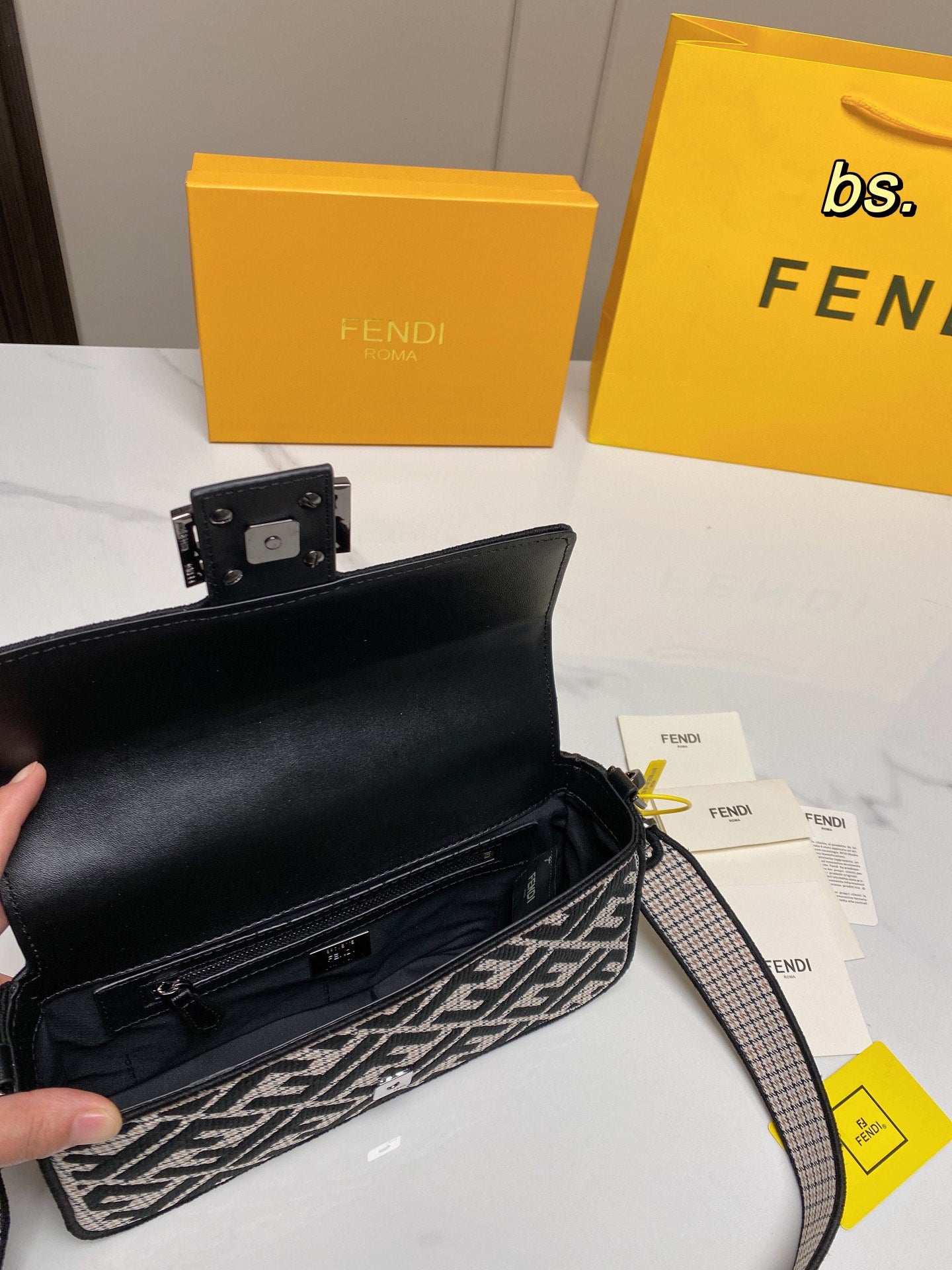 Fendi FF Monogram Canvas Baguette Shoulder Bag - Black/White