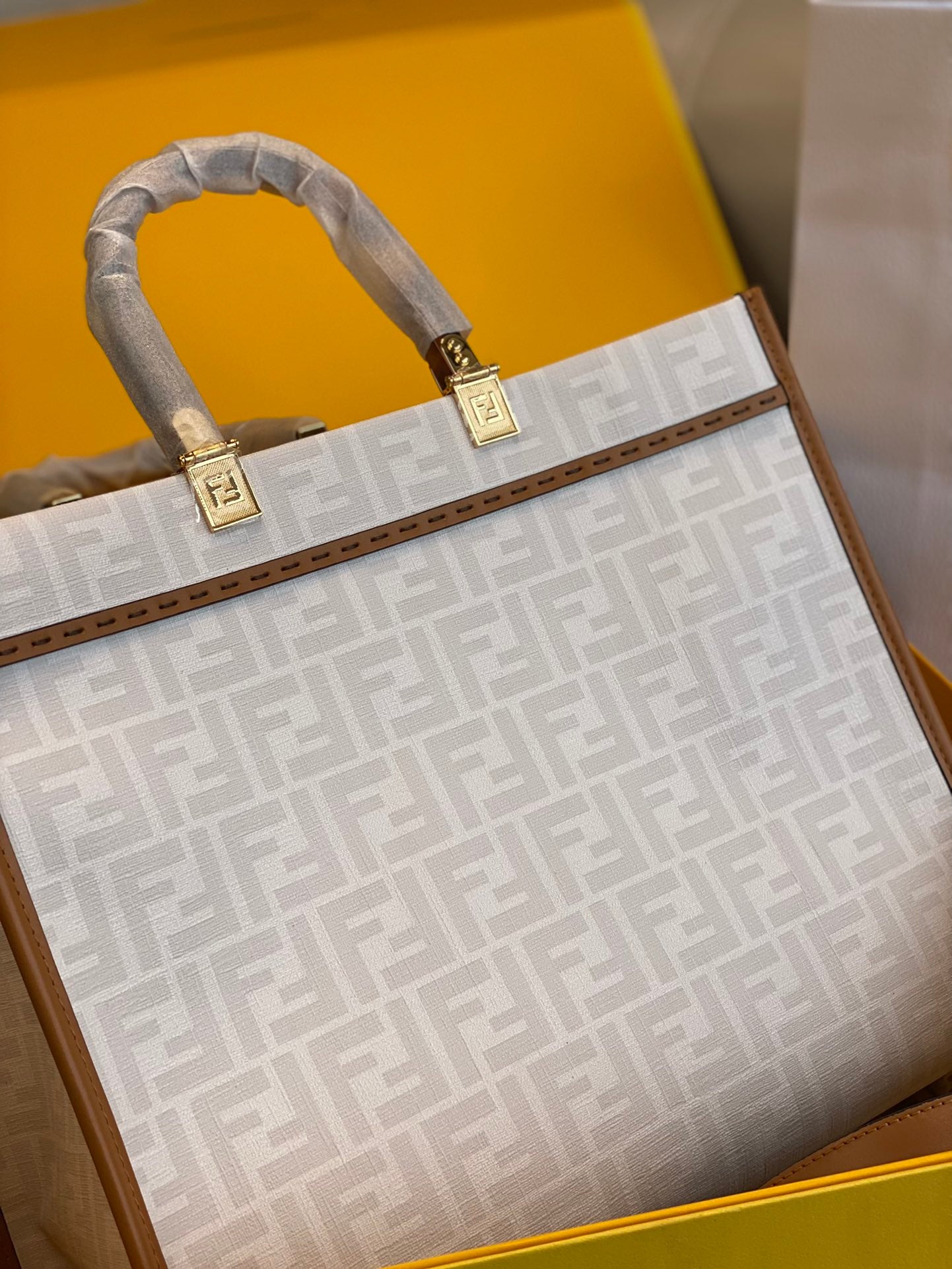 Fendi Antonio Lopez Sunshine Shopper Large Tote Bag - Multicolor Leather