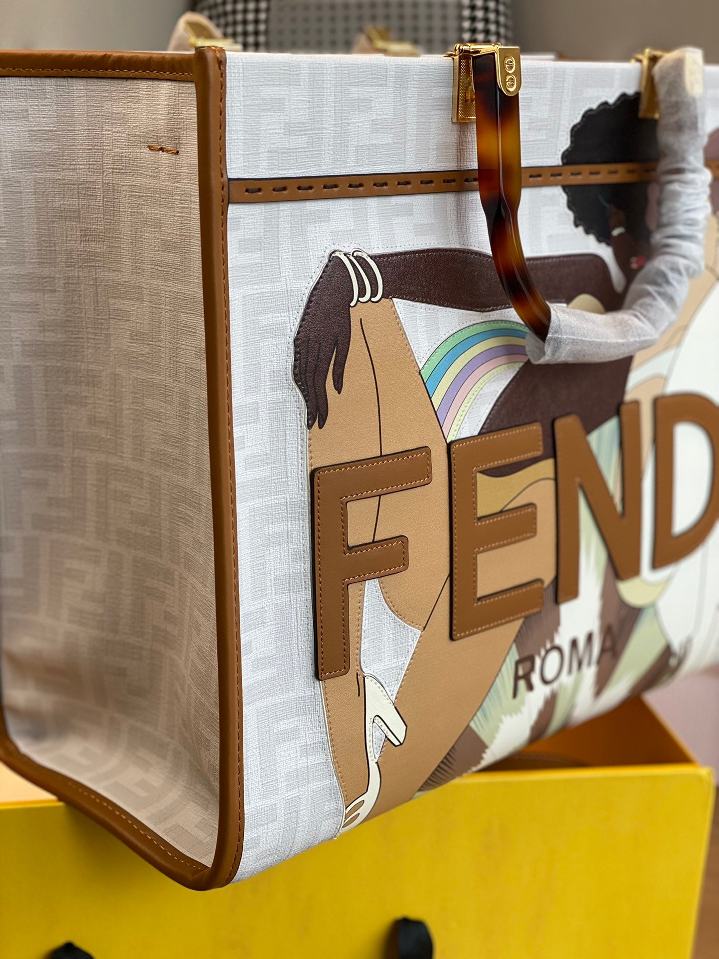 Fendi Sunshine Shopper Medium Antonio Lopez Illustration Tote Bag