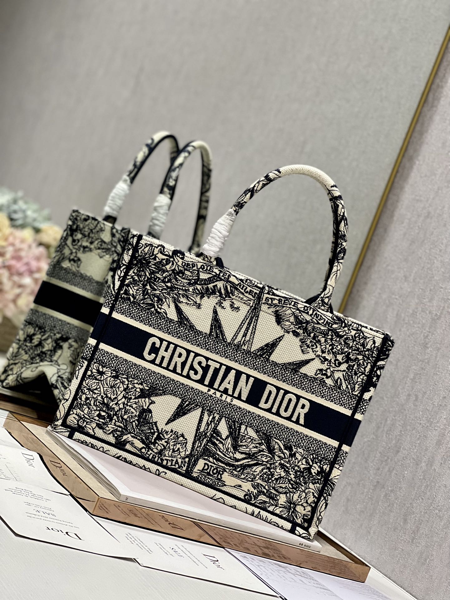 Dior Elegant Black and White Embroidered Star Canvas Tote Handbag